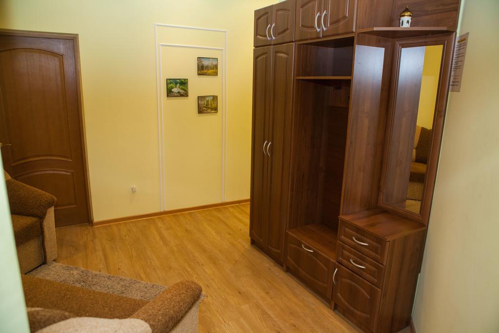 Apartment In 2 Min From Poznyaky Metro Station Kiev Extérieur photo